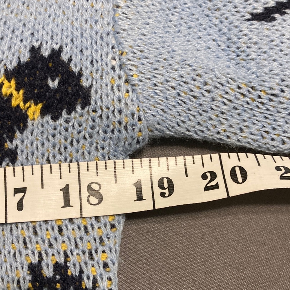 Stranger Things No Boundaries Scottie Dogs Light Blue Sweater XS/S NEW - Picture 10 of 13